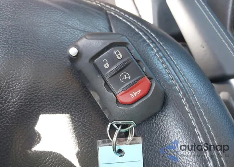 2018 Jeep Wrangler Unlimited Sahara 4X4 from USA, damaged, VIN 1C4HJXEG0JW166645